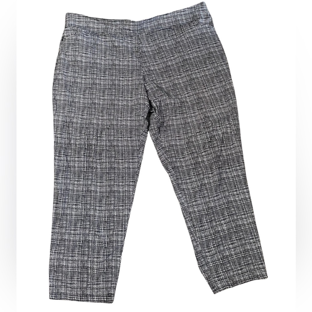 Womens black and white plus size career wear pull on pants